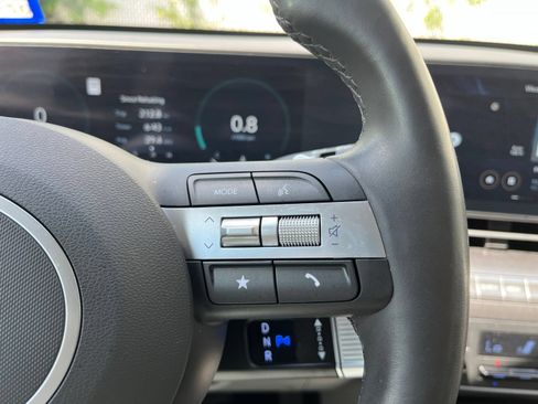 Used 2024 Hyundai Kona Limited FWD image 22