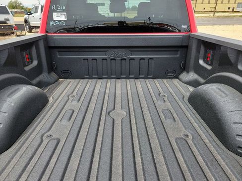 New 2025 Ford F250 XLT w/ Black Appearance Package AWD/4WD image 15