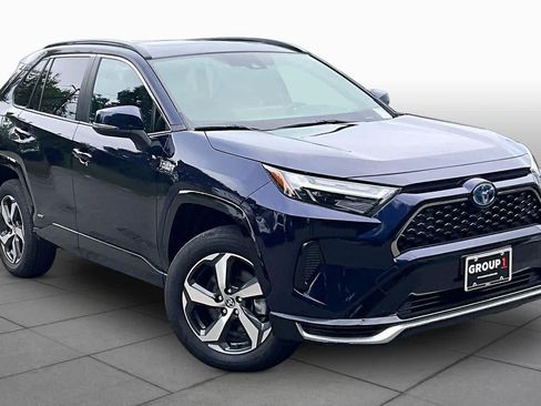 Used 2024 Toyota RAV4 SE w/ Weather & Moonroof Package AWD/4WD image 3