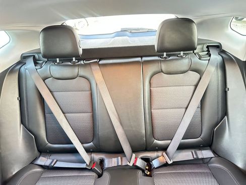 Used 2025 Chevrolet Trax LT image 38