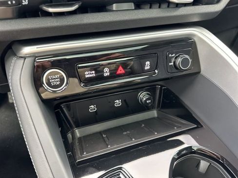 New 2025 Audi Q5 Premium Plus image 27