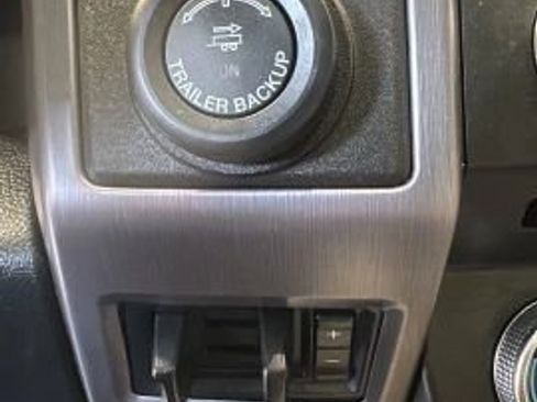 Used 2018 Ford Expedition Max Platinum AWD/4WD image 26