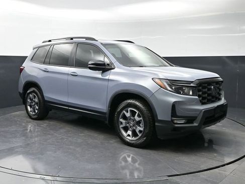 Used 2022 Honda Passport TrailSport image 3