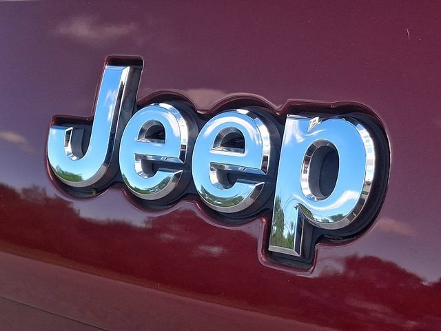 Used 2020 Jeep Cherokee Limited AWD/4WD image 32