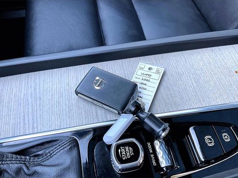 Used 2020 Volvo XC60 T5 Inscription w/ Protection Package Premier image 35