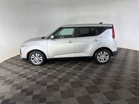 Certified 2021 Kia Soul LX FWD image 10