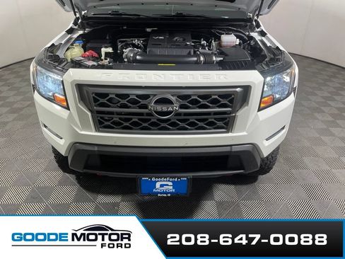 Used 2022 Nissan Frontier SV w/ Technology Package AWD/4WD image 26