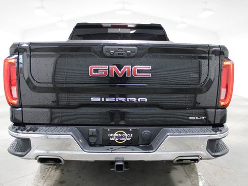 Used 2022 GMC Sierra 1500 SLT AWD/4WD image 8