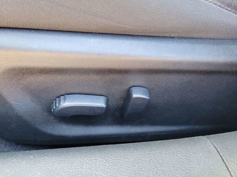Used 2024 Nissan Altima 2.5 SV FWD image 17