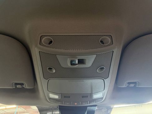 Used 2020 Ford F150 Lariat RWD image 44