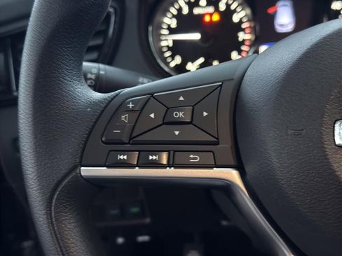 Certified 2021 Nissan Rogue Sport S image 19