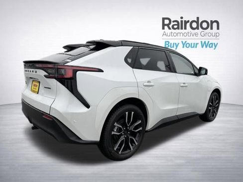 New 2026 Subaru Solterra AWD/4WD image 9