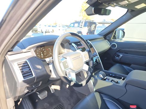 Certified 2021 Land Rover Discovery HSE R-Dynamic image 24