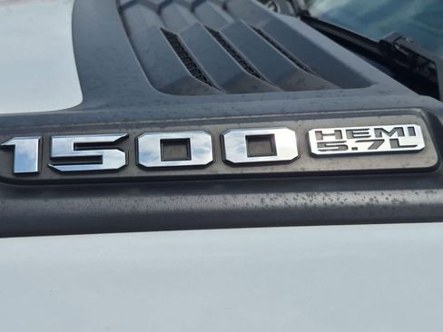 Used 2019 RAM 1500 Laramie w/ Sport Appearance Package AWD/4WD image 13