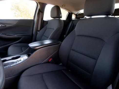 Used 2023 Chevrolet Malibu LT image 25