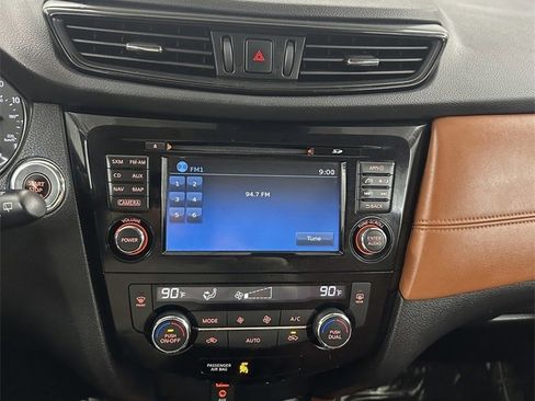 Used 2017 Nissan Rogue SL w/ SL Premium Package image 21