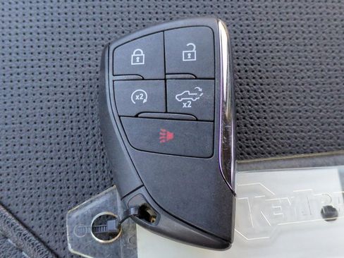 Used 2025 GMC Sierra 3500 SLT w/ SLT Premium Package image 25