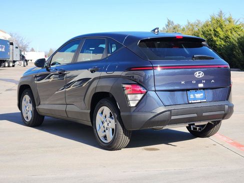 New 2026 Hyundai Kona SE FWD image 3