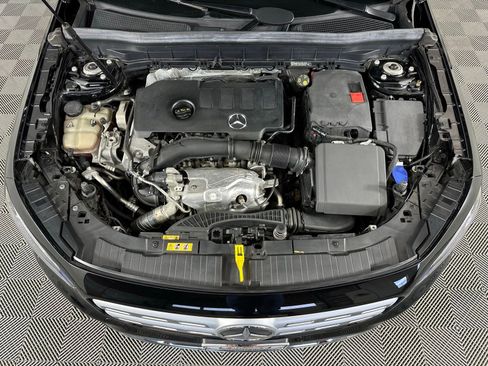 Used 2022 Mercedes-Benz GLB 250 4MATIC image 22