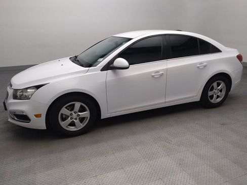 Used 2016 Chevrolet Cruze LT w/ Enhanced Safety Package FWD image 2