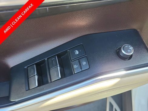 Used 2022 Toyota Highlander Platinum AWD/4WD image 28