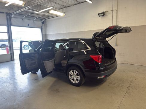 Used 2018 Honda Pilot LX image 12