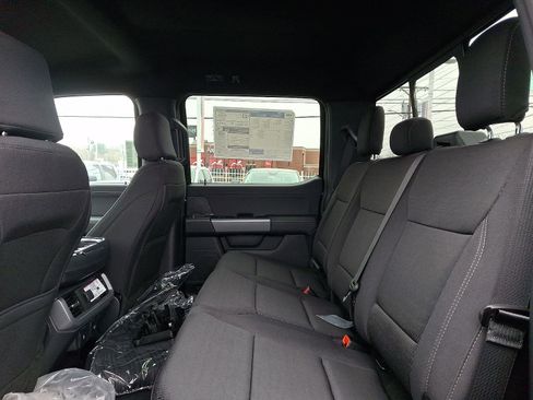 New 2026 Ford F150 XLT w/ Equipment Group 302A MID AWD/4WD image 8