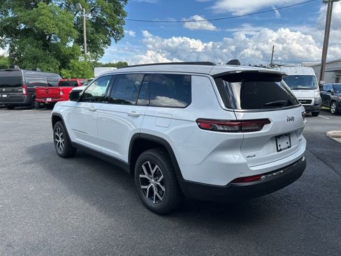 New 2025 Jeep Grand Cherokee L Limited w/ Trailer Tow Package image 9