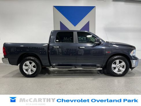 Used 2018 RAM 1500 Classic SLT w/ SLT Plus D←cor Group AWD/4WD image 4
