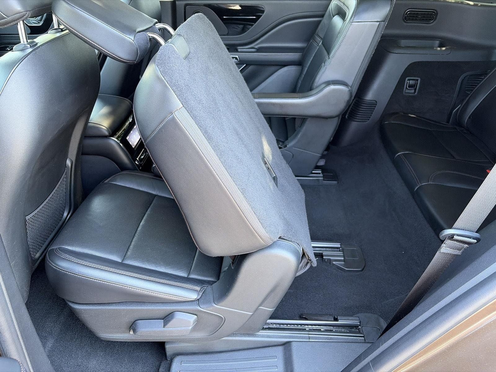 Used 2022 Lincoln Aviator Reserve w/ Elements Package Plus AWD/4WD image 25