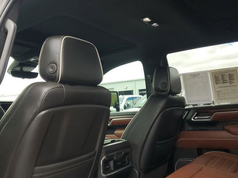 Used 2025 GMC Sierra 3500 Denali Ultimate image 14