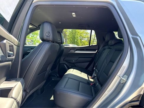 New 2026 GMC Terrain Elevation w/ Elevation Premium Package AWD/4WD image 7