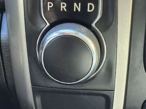 Used 2019 RAM 1500 Classic SLT image 18