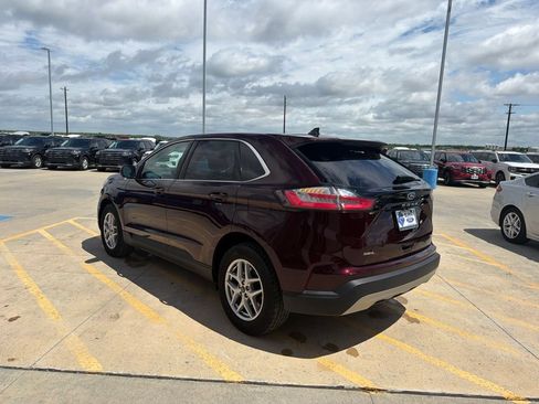 Used 2024 Ford Edge SEL w/ Convenience Package AWD/4WD image 5