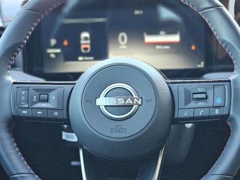 Certified 2025 Nissan Kicks SR w/ Illumination Package image 16