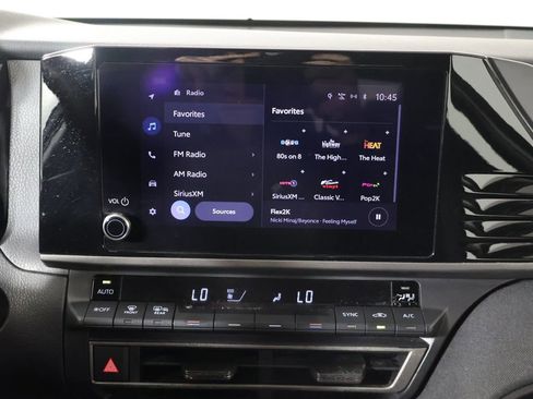 Used 2025 Toyota Camry LE image 40