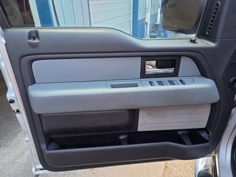 Used 2014 Ford F150 XLT w/ XLT Chrome Package RWD image 11