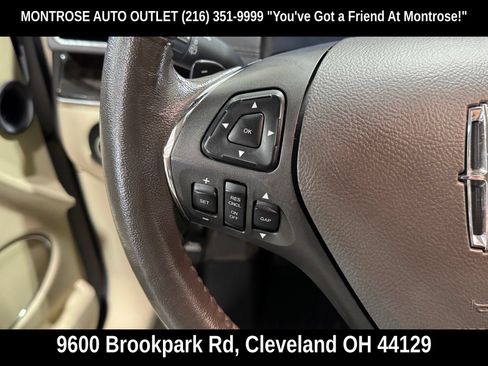Used 2019 Lincoln MKT AWD image 21