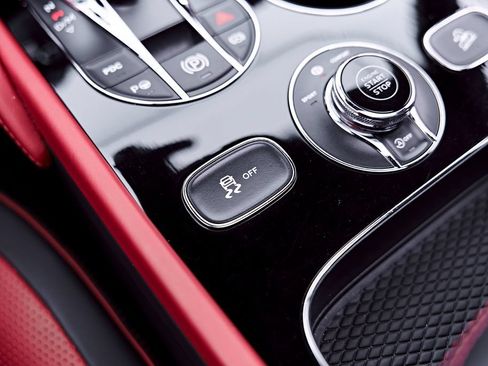 Used 2023 Bentley Bentayga AWD/4WD image 76