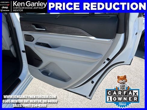 Used 2023 Jeep Grand Cherokee L Overland w/ Advanced Protech Group III AWD/4WD image 21