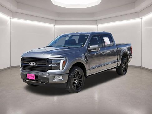 Used 2025 Ford F150 Platinum w/ FX4 Off-Road Package AWD/4WD image 3