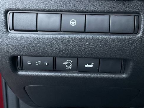 New 2026 Nissan Rogue SV image 25