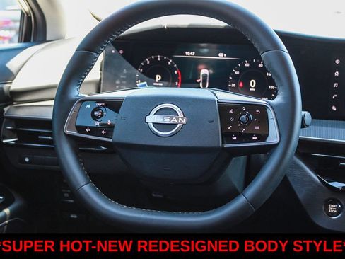 Used 2025 Nissan Murano SV FWD image 15