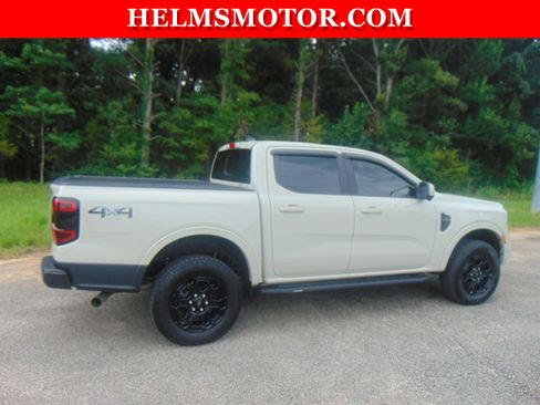 Used 2025 Ford Ranger Lariat w/ Black Appearance Package AWD/4WD image 13
