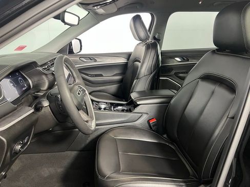 Used 2023 Jeep Grand Cherokee L Limited w/ Trailer Tow Group (B) image 24