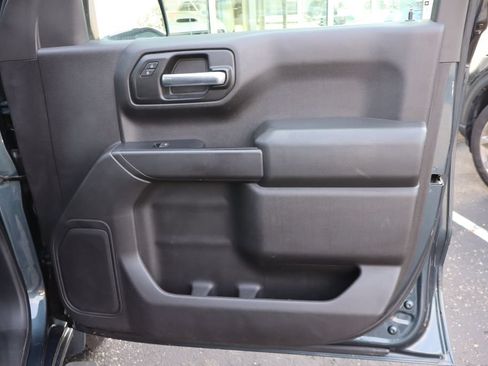 Used 2019 Chevrolet Silverado 1500 Custom Trail Boss w/ Custom Convenience Package AWD/4WD image 20