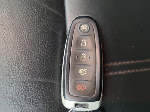 Used 2013 Ford Edge Limited image 32