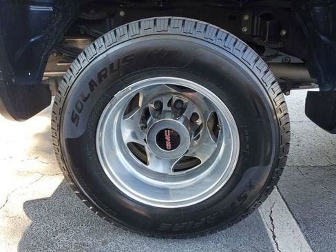 Used 2022 GMC Sierra 3500 Denali image 5