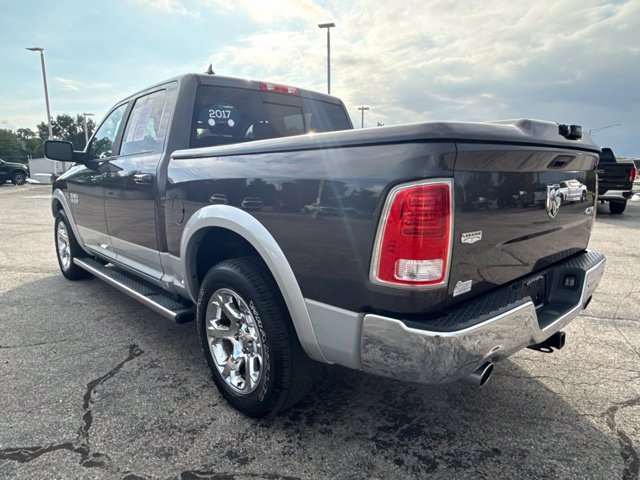Used 2017 RAM 1500 Laramie w/ Convenience Group AWD/4WD image 3