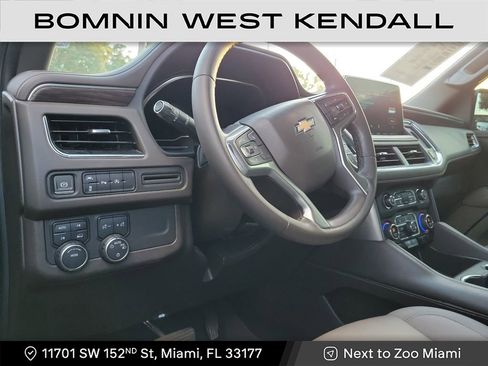 Used 2023 Chevrolet Suburban LT image 6